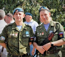 Никто, кроме нас: в День ВДВ десантники почтили память своих погибших товарищей